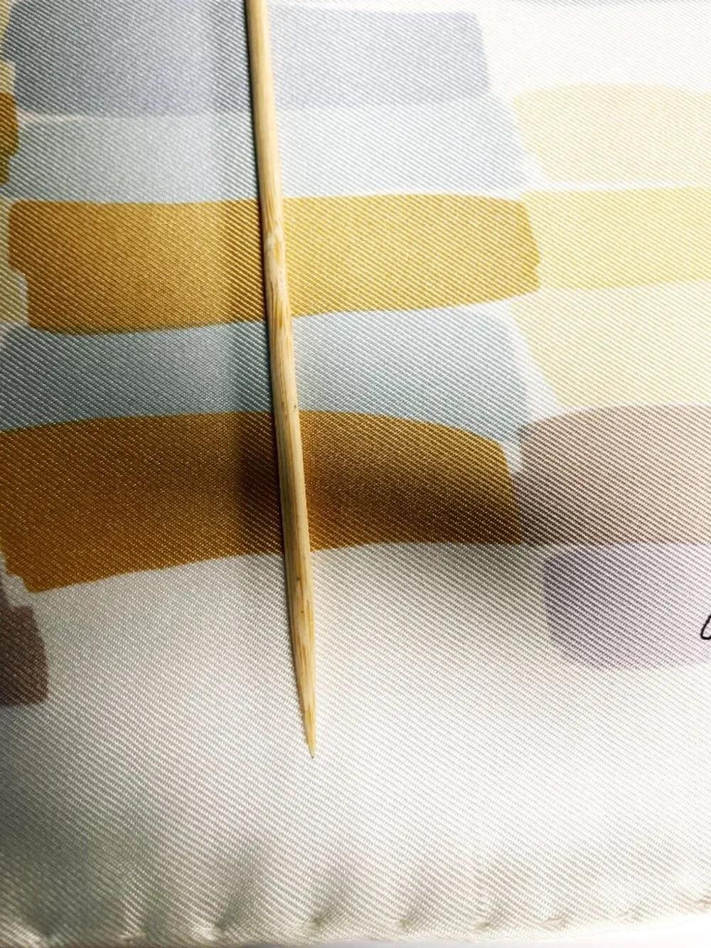 Vintage Gucci Silk Scarf 34” Painterly Stripe Italy Hand Rolled Hem - Picture 14 of 15